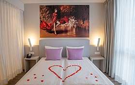 Romantic Escape Romantic Escape